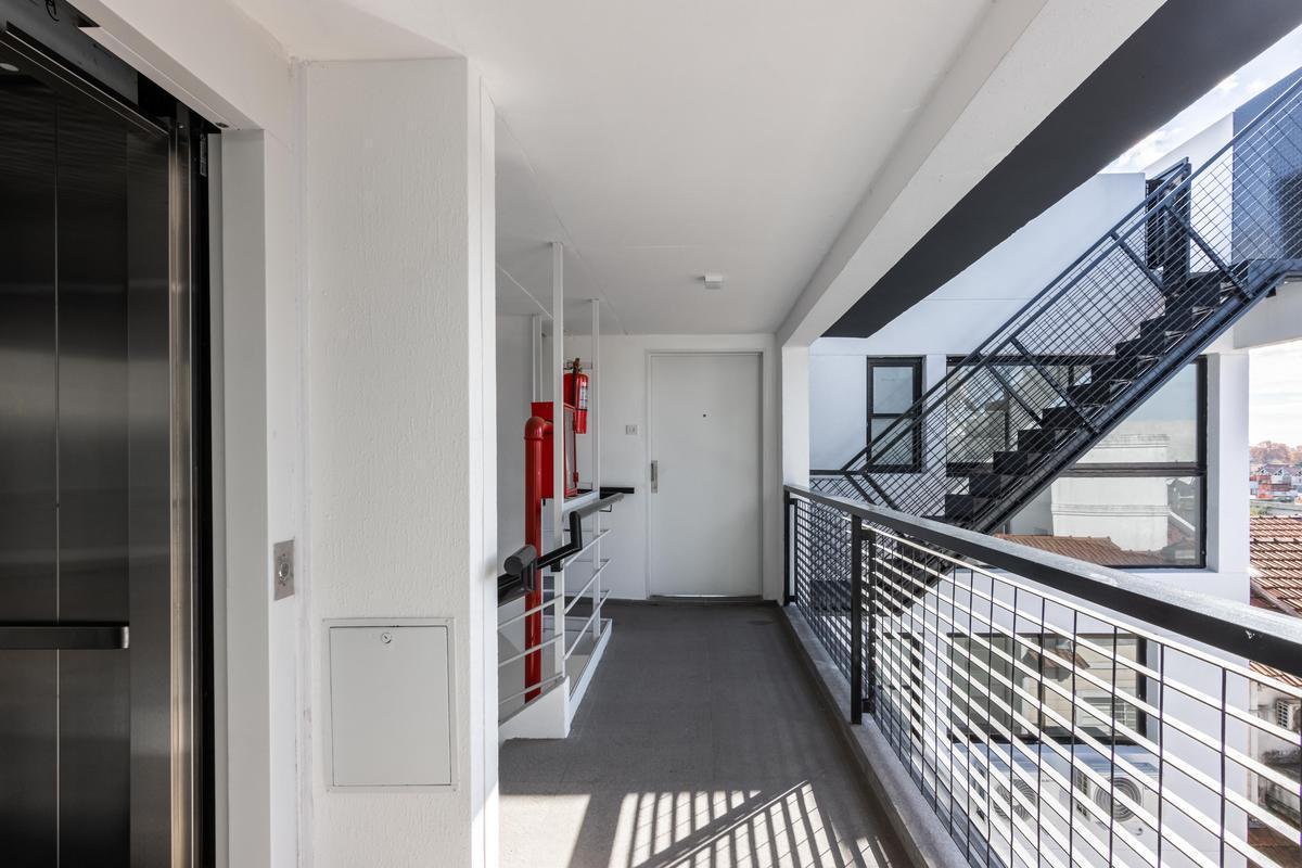 Foto de 3 amb. c/espectacular terraza 70 m2 y 2 cocheras, imagen 4
