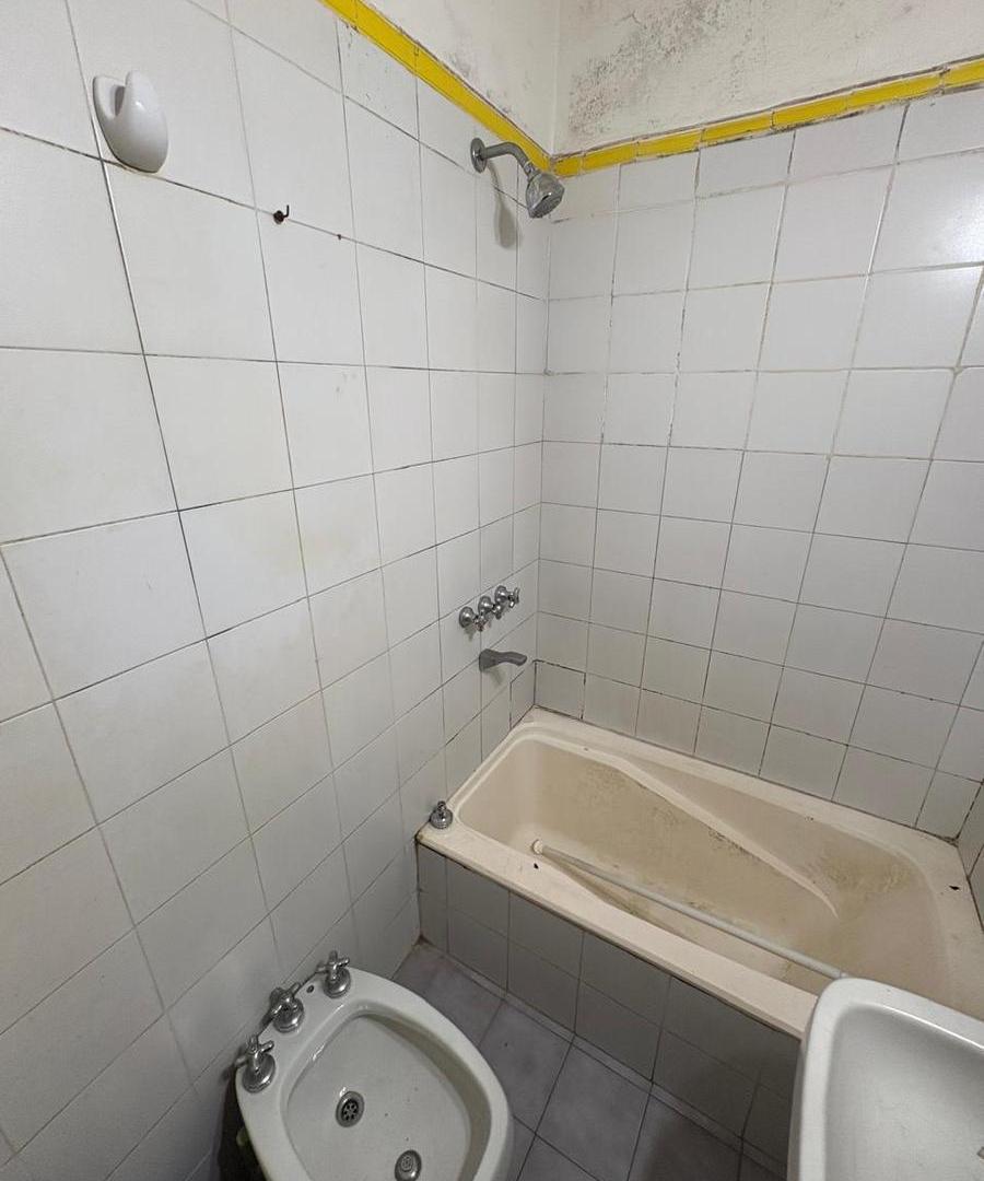 Foto de 2 amb c/patio , excelente ubicación, imagen 2