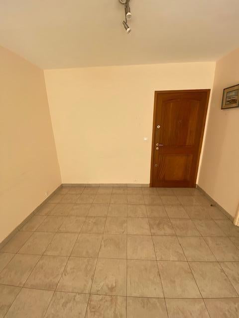Foto de Amplio 2 amb. categoría con balcón y cochera, imagen 1