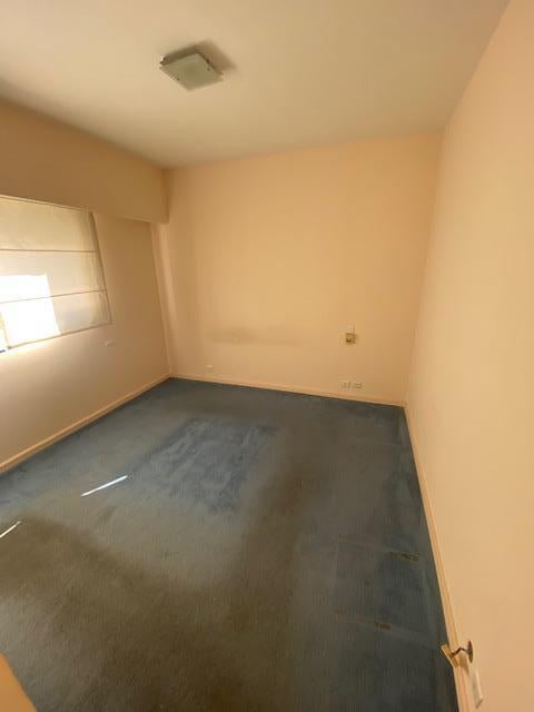 Foto de Amplio 2 amb. categoría con balcón y cochera, imagen 5