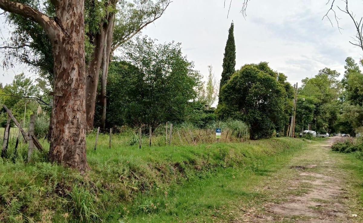 3 Terrenos en ¨Las Glorias¨ - Venta en Block