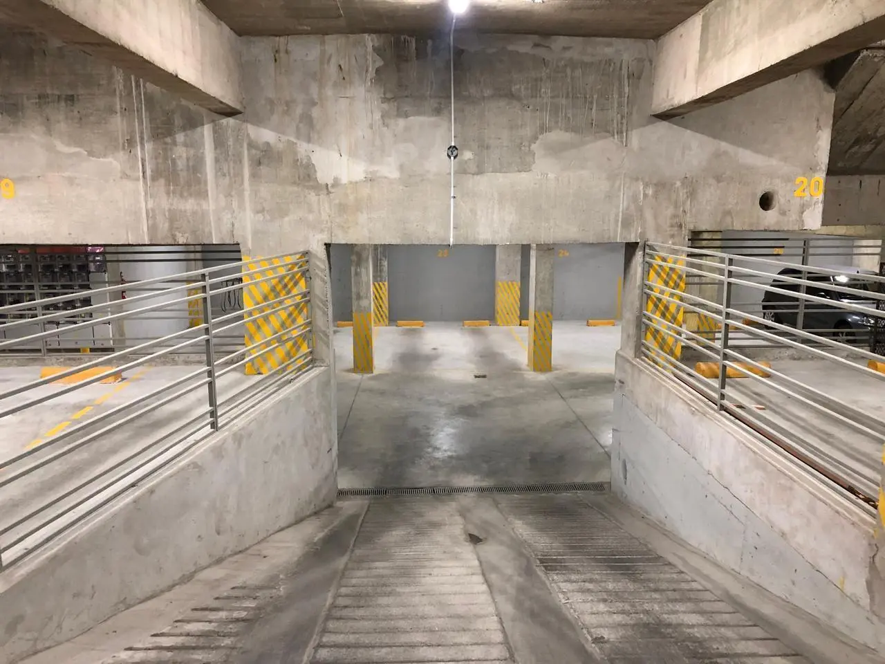 Cocheras en Venta Belgrano y Estrada 4