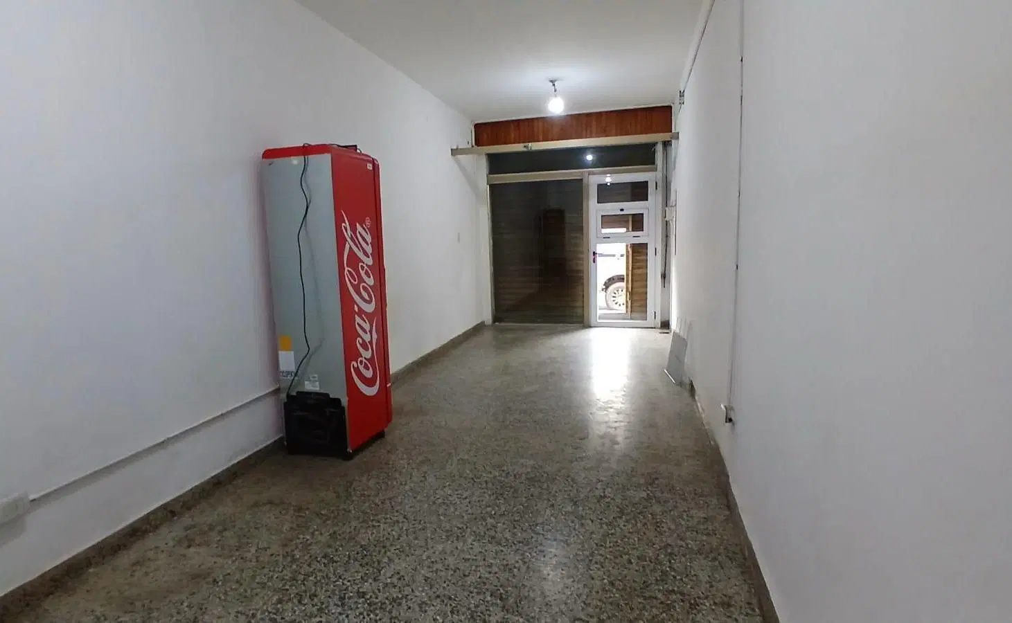 Local En Alquiler en Garin-Centro 1