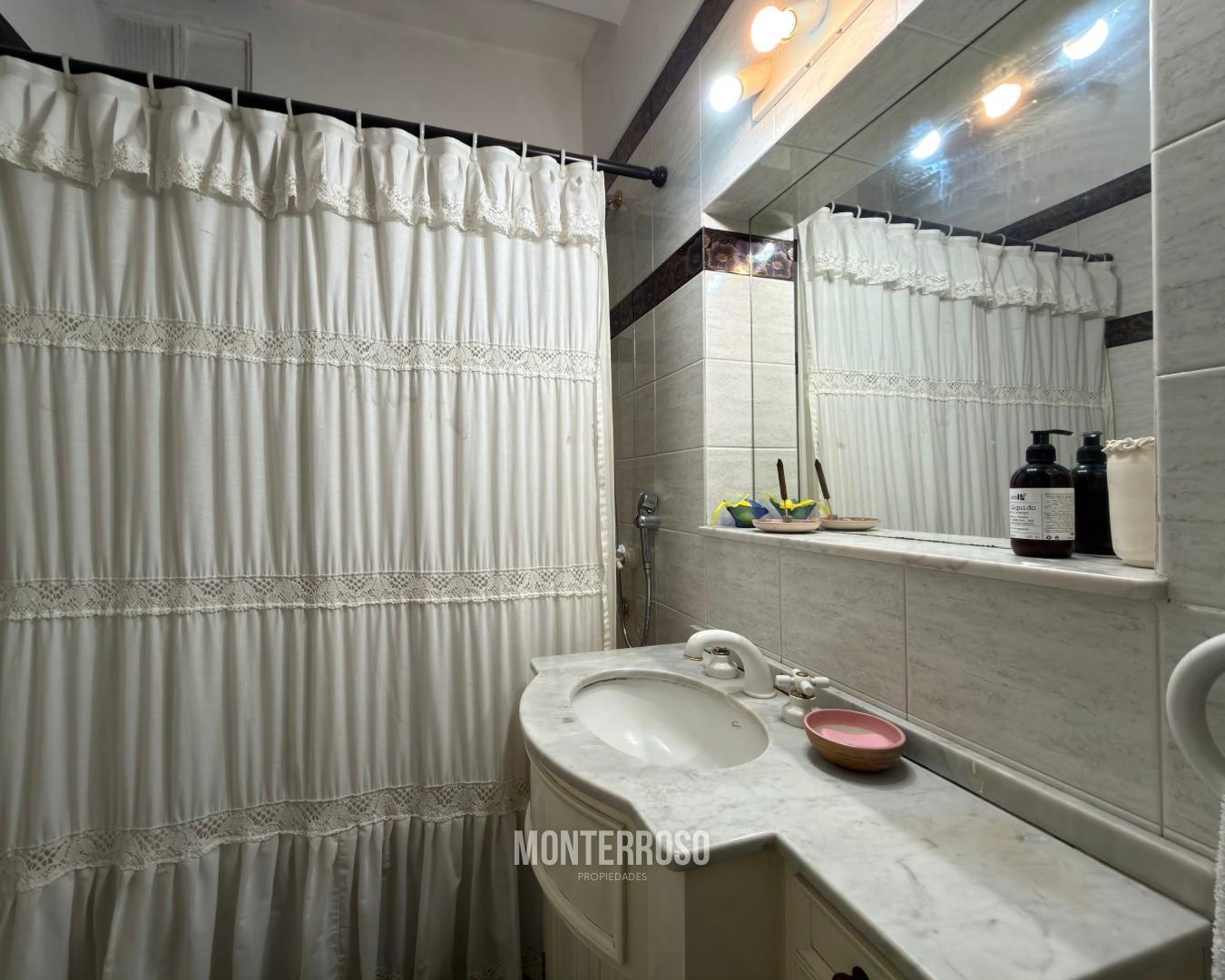 Foto de Casa en Venta en Bernal, Quilmes, G.B.A. Zona Sur, imagen 4