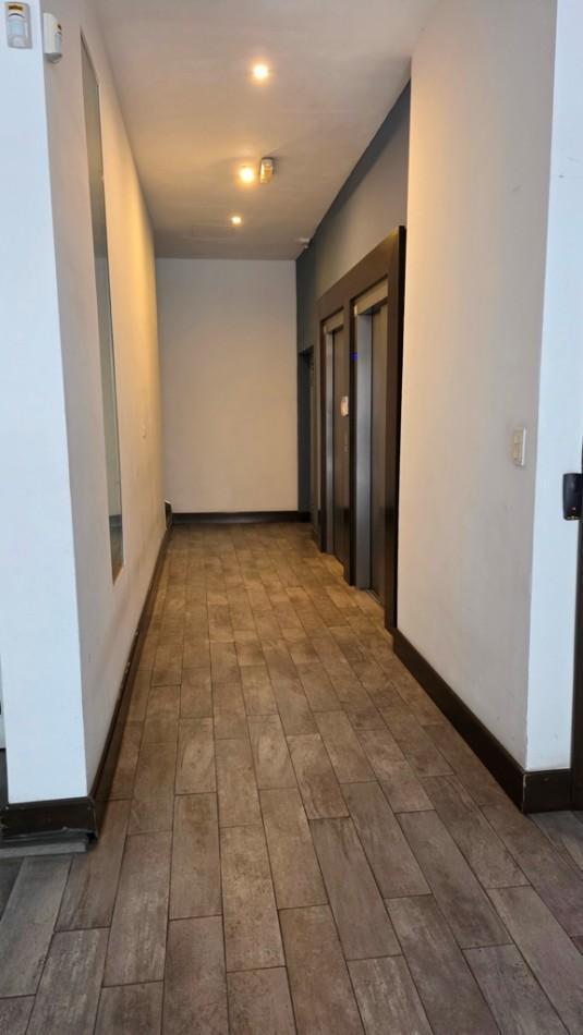 Foto de ALQUILO MONOAMBIENTE AMOBLADO - OV. LAGOS N° 1422 - 4 PISO - LUMINOSO, imagen 3