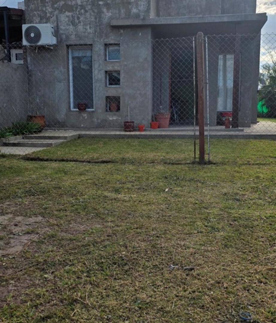 Foto de CASA EN VENTA TIERRA DE SUEÑOS 2 - ROLDAN HOUSSAY 2700 - APTA CREDITO, imagen 3