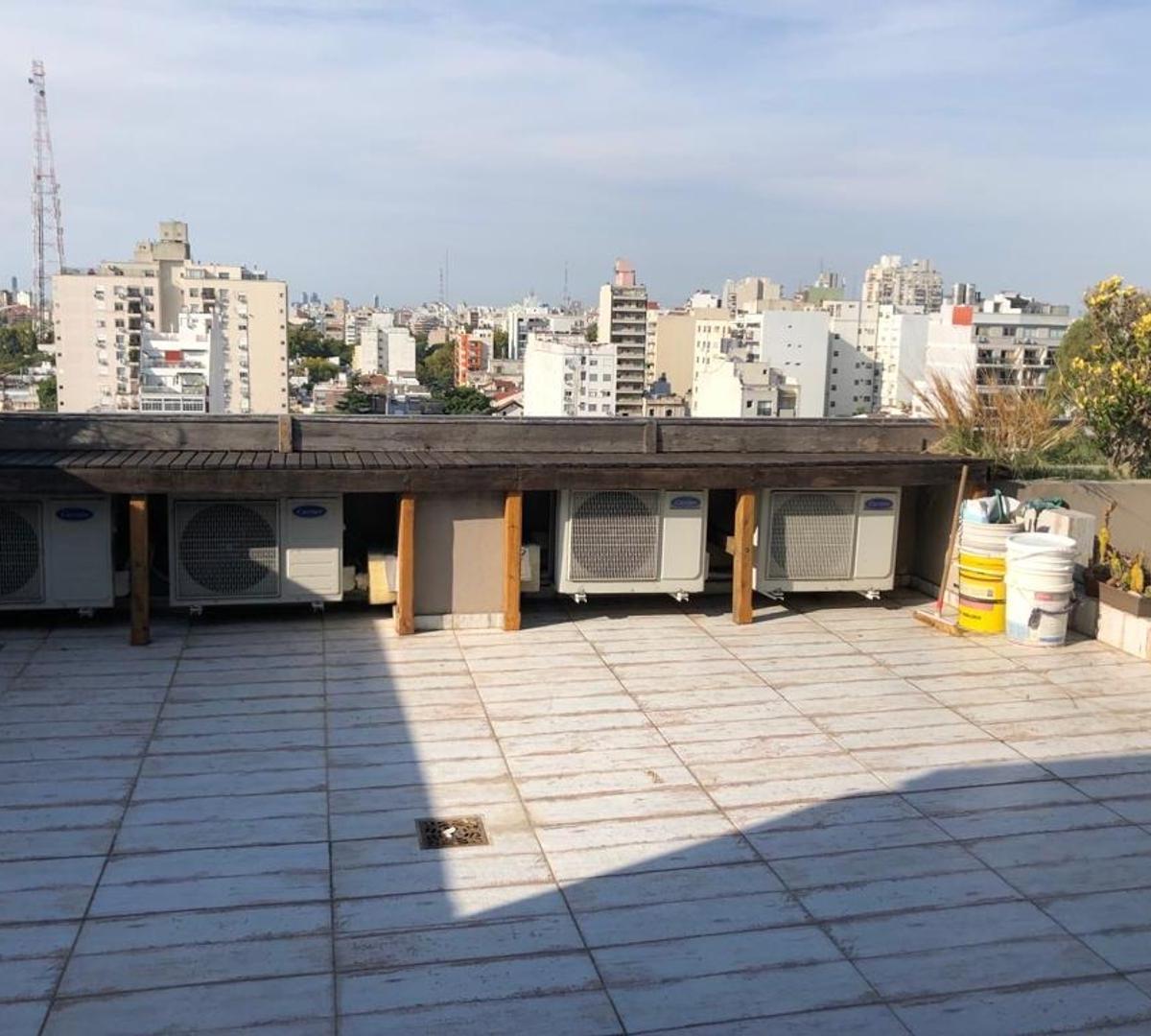 Venta Departamento de 3 Ambientes - Flores 1