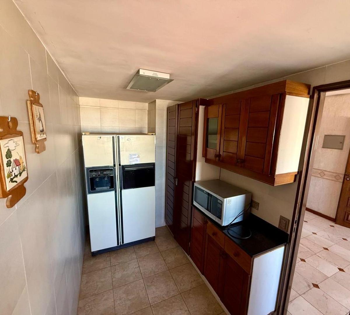 Venta Departamento de 5 Ambientes - Flores 4
