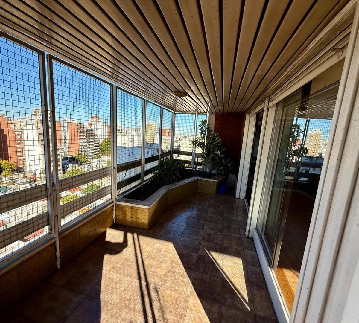Venta Departamento de 5 Ambientes - Flores 5