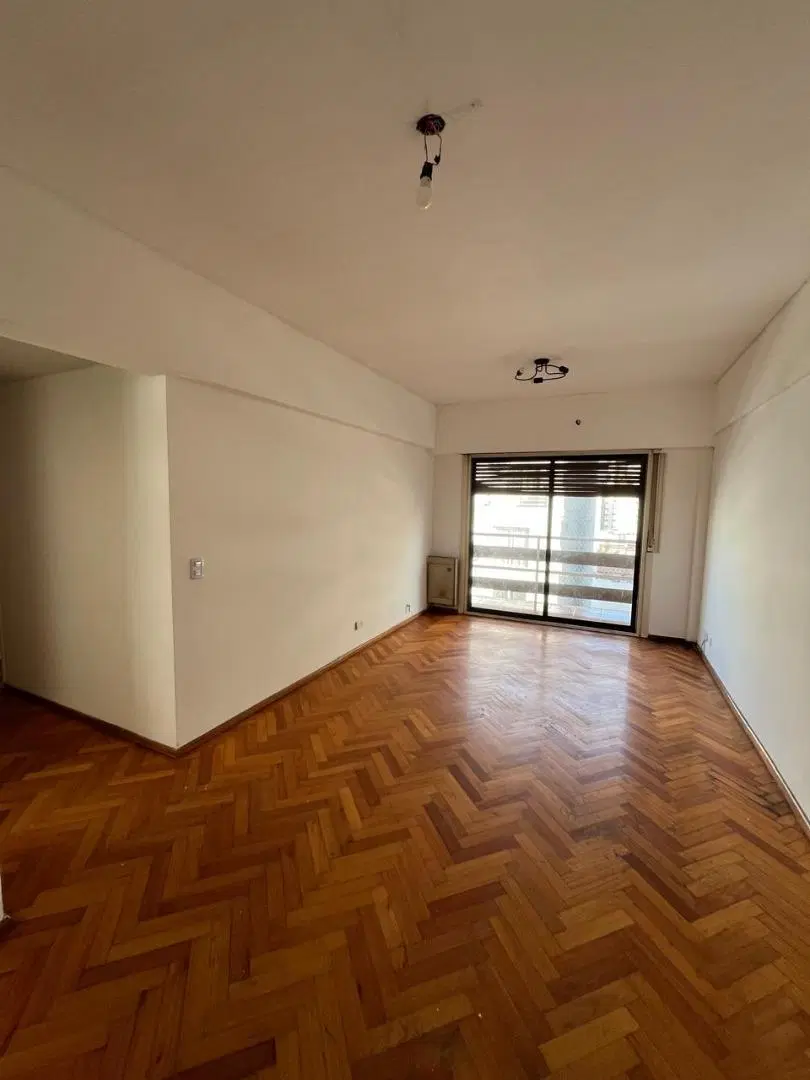 Alquiler departamento de 3 ambientes - FLORES 3