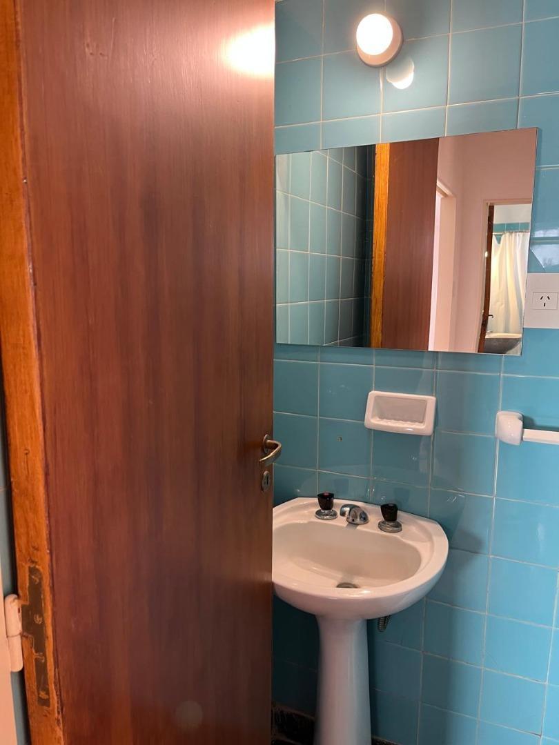 Foto de Alquiler departamento de 3 ambientes - FLORES, imagen 1