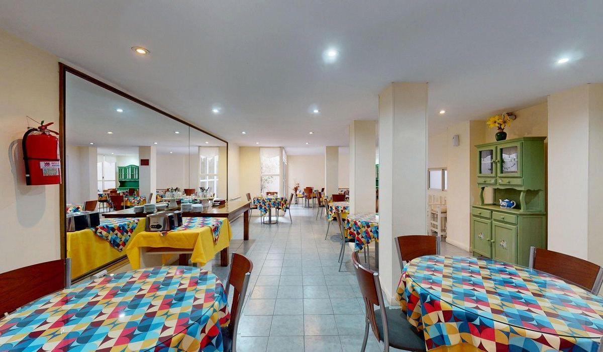 Hotel 3 Estrellas 24 Habitaciones - Zona Falucho y Alsina 5