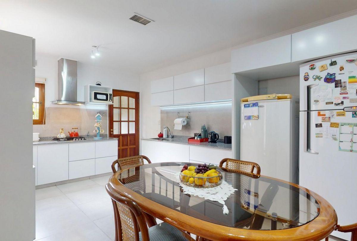 Foto de Chalet 4 dorm c/ pileta - Zona 504 y 16 - Gonnet, imagen 5