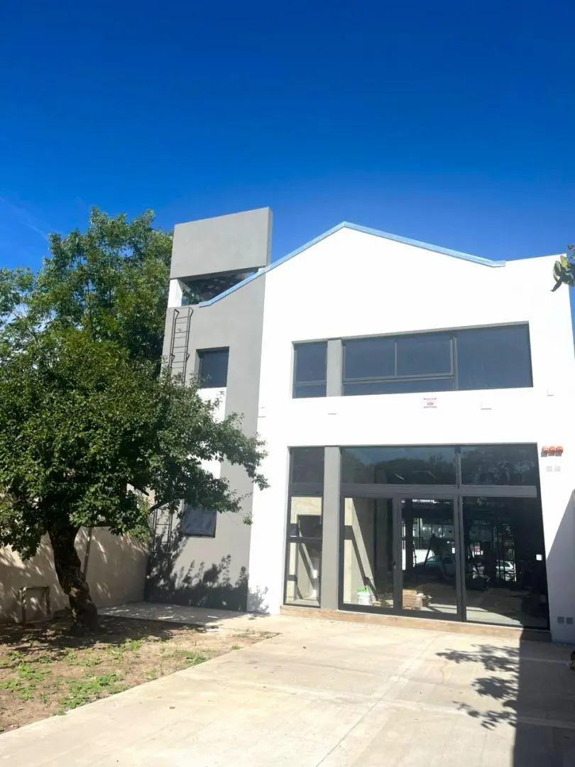 Alquiler Local coercial 400 m2 - Zona City Bell Centro 2