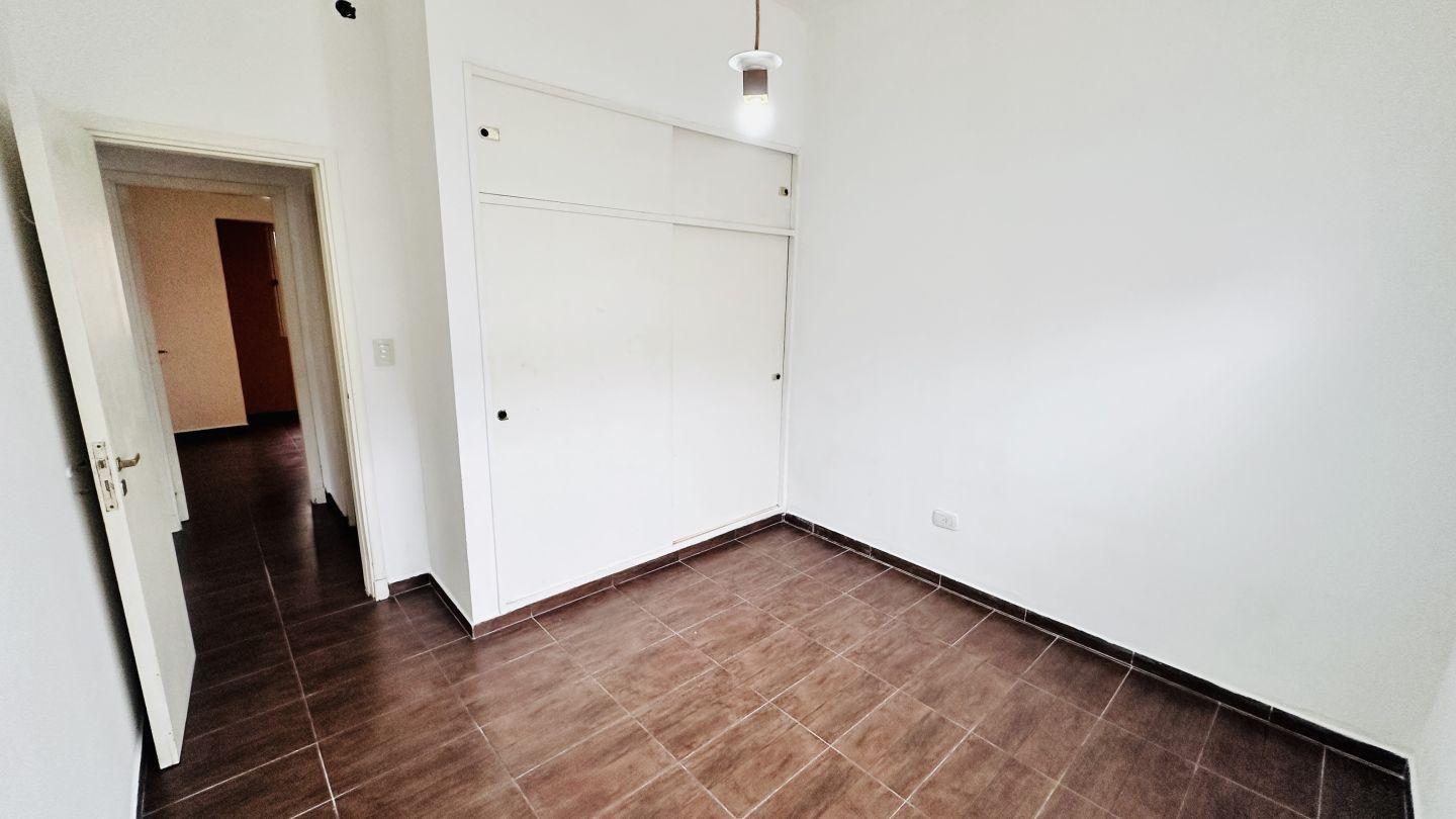 Foto de Alquiler casa 3 dormitorios - Zona 63 y 15, imagen 4