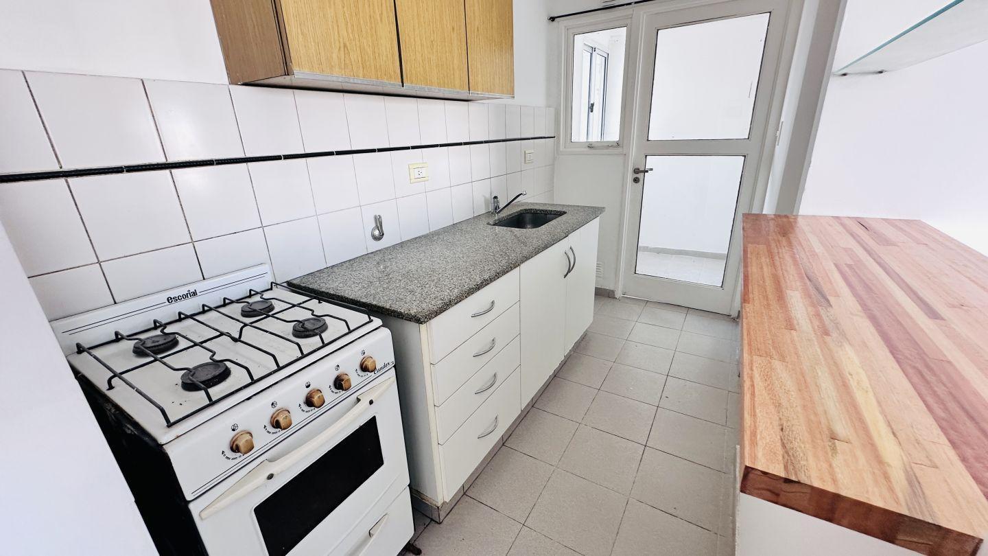 Foto de Alquiler departamento 1 dormitorio c/ balcon - Zona 4 y 61, imagen 3