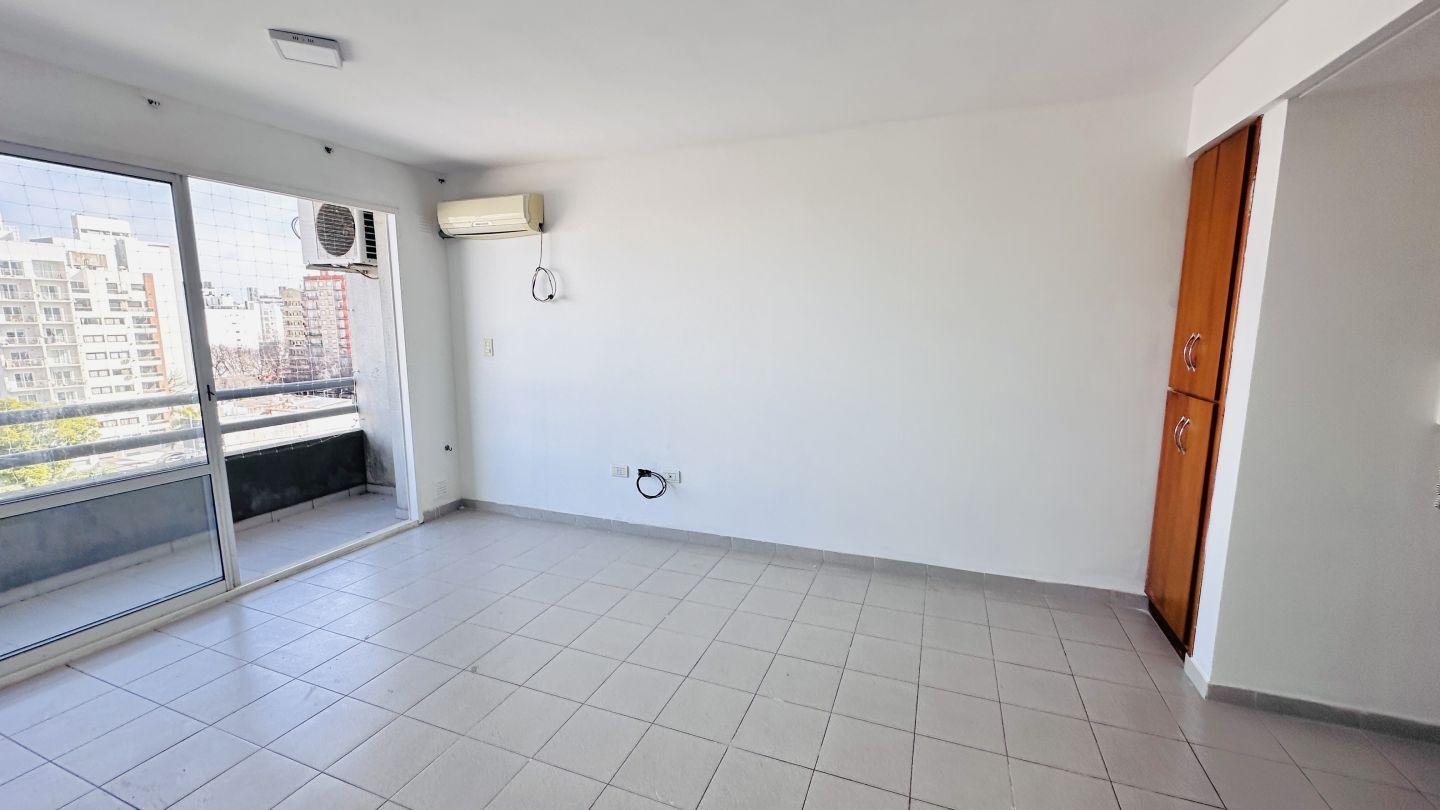 Foto de Alquiler departamento 1 dormitorio c/ balcon - Zona 4 y 61, imagen 4