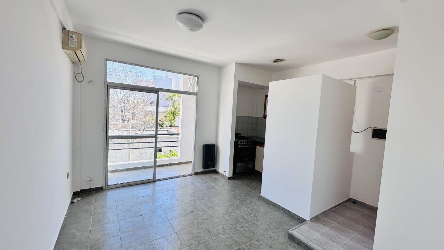 Foto de Alquiler departamento 1 dormitorio c/ balcon - zona 65 y 2, imagen 2