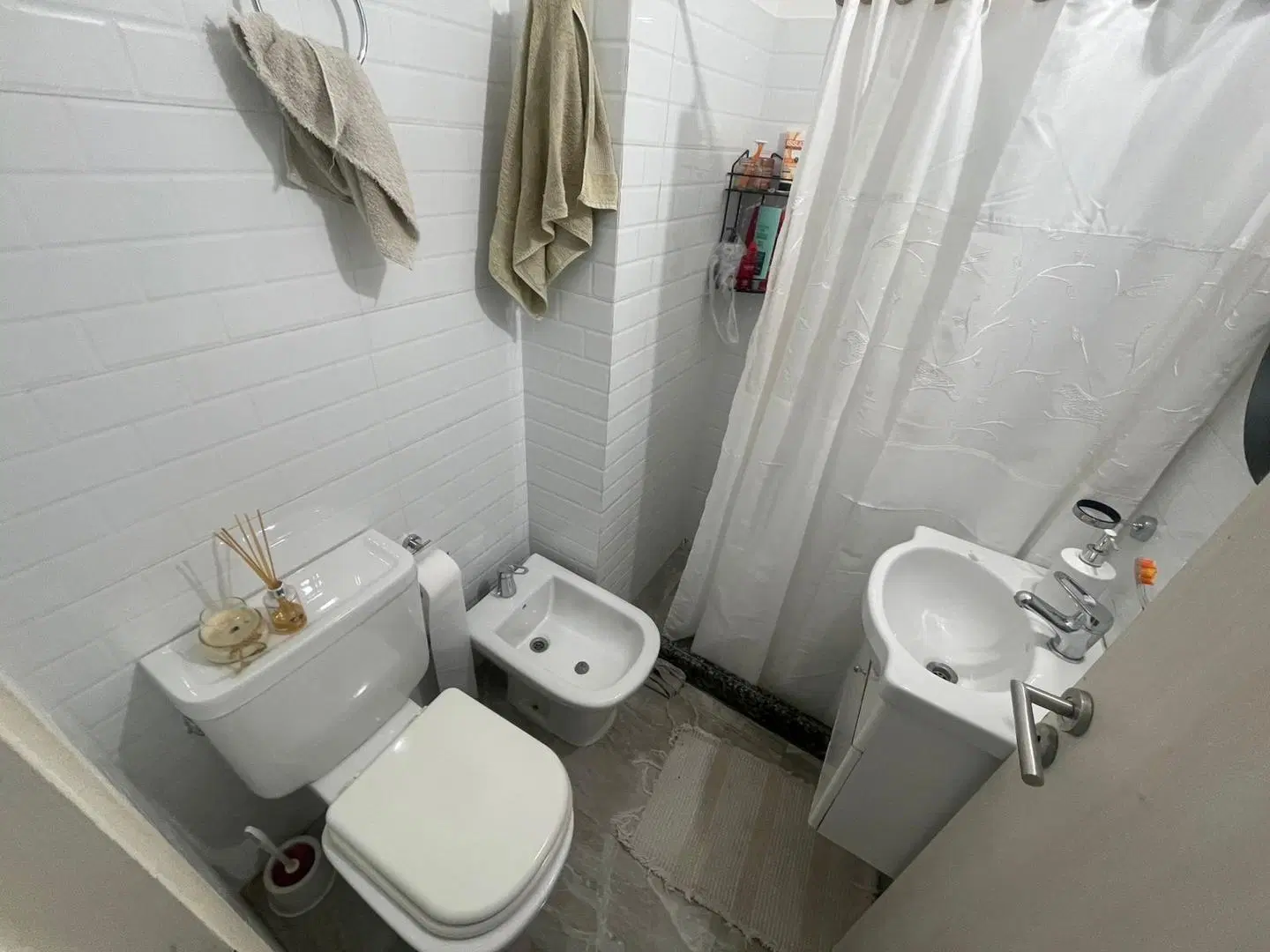 Departamento en Alquiler! A 2 cuadras de casa de Gobierno! 4