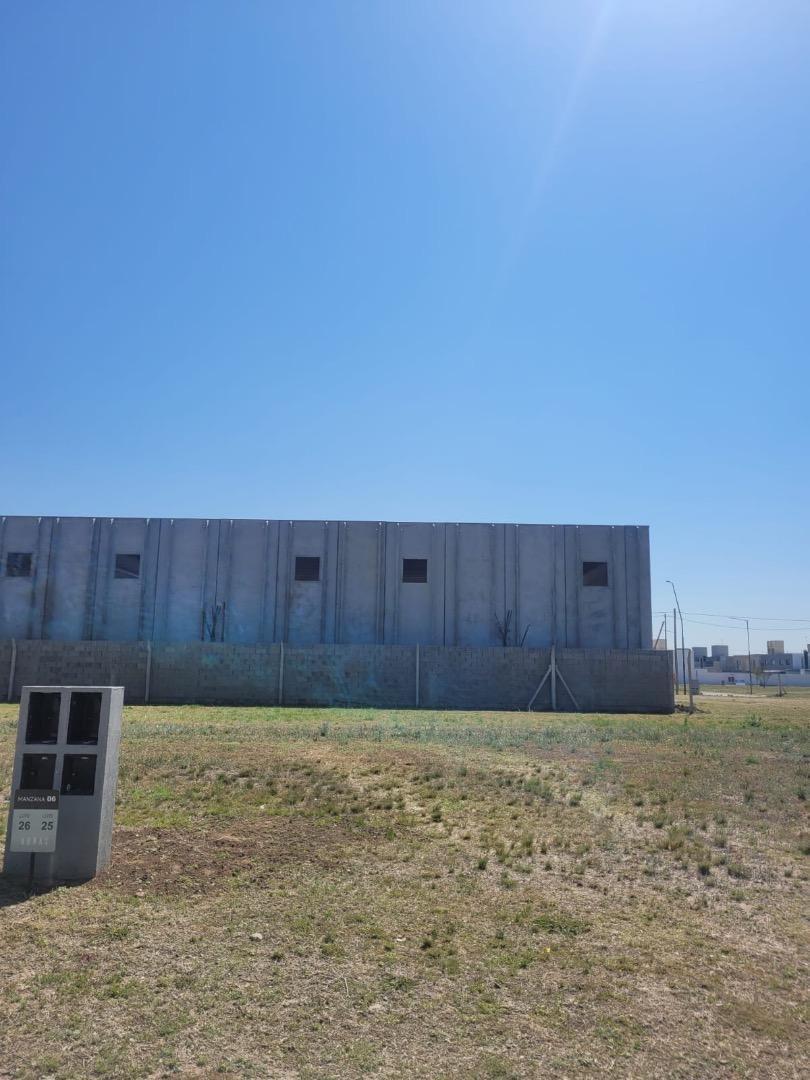 Foto de LOTE EN VENTA - ABRAS DE MANANTIALES-APTO A DUPLEX! 300 mts!, imagen 4