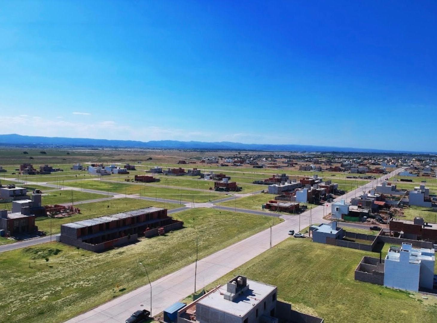 Foto de LOTE EN VENTA - ABRAS DE MANANTIALES-APTO A DUPLEX! 300 mts!, imagen 2