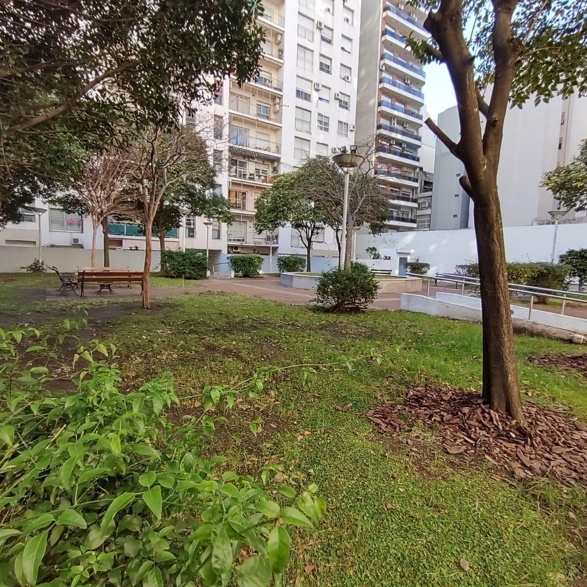 Venta Dto 4 Ambientes con Cochera, Balcón Aterrazado y Terraza Propia 2