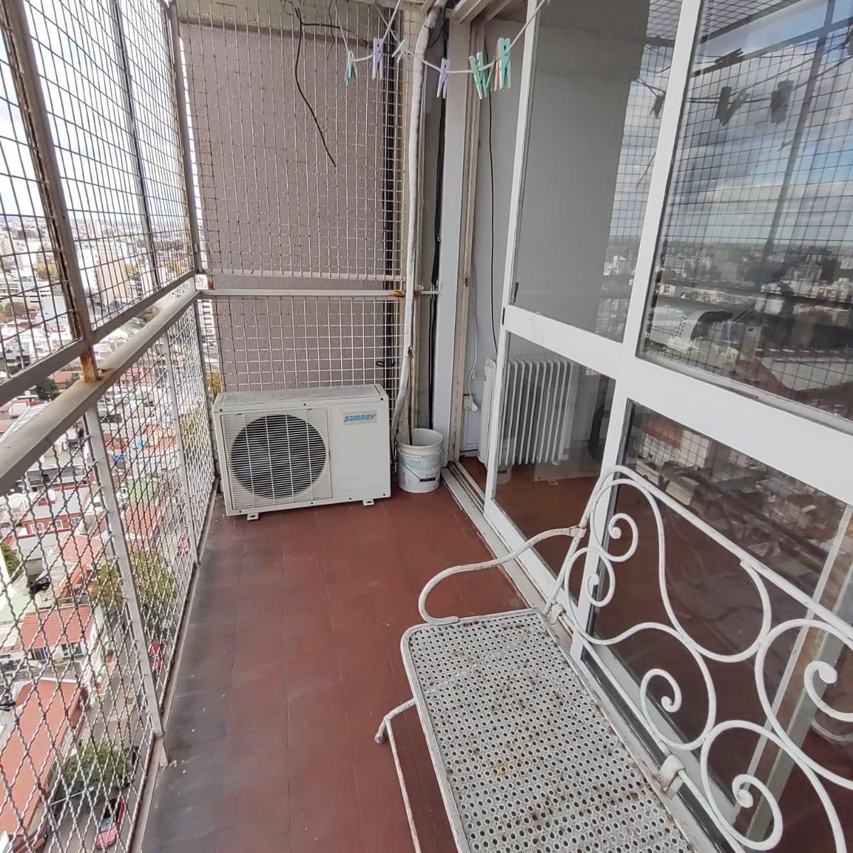 Departamento 4 Ambientes con Balcón Piso 17° 4