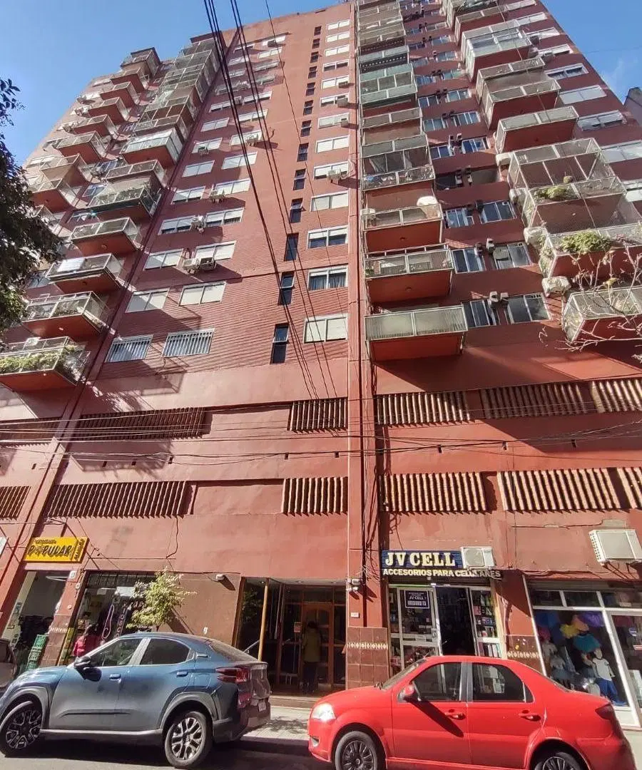 Departamento 2 ambientes balcón al frente y lavadero 4