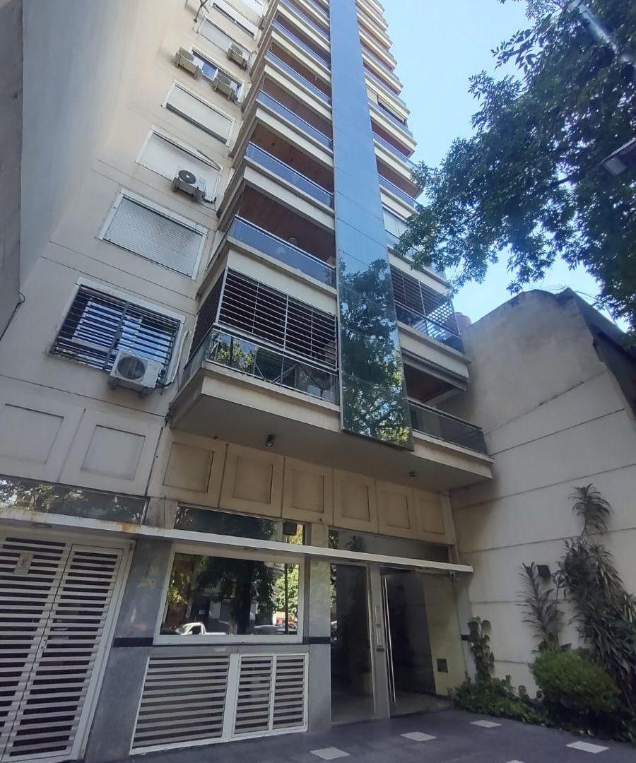 Monoambiente divisible balcón al frente impecable