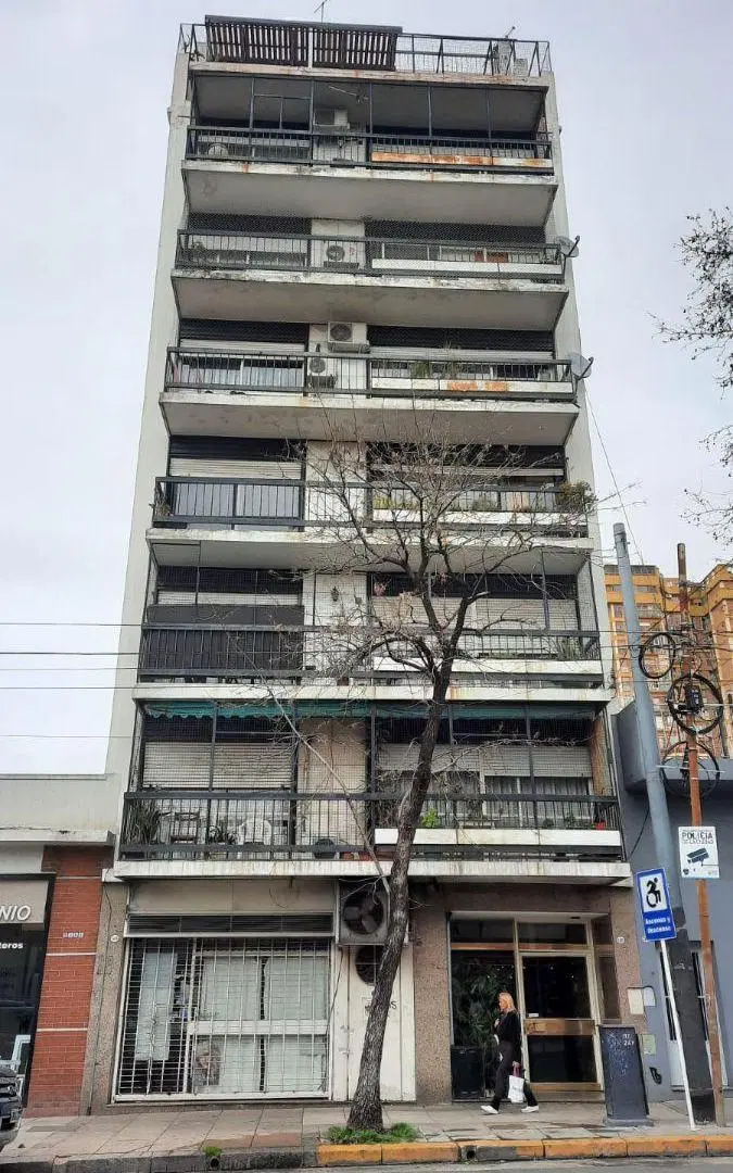 MONOAMBIENTE BALCON LATERAL IMPUESTOS Y EXPENSAS INCLUIDAS 2
