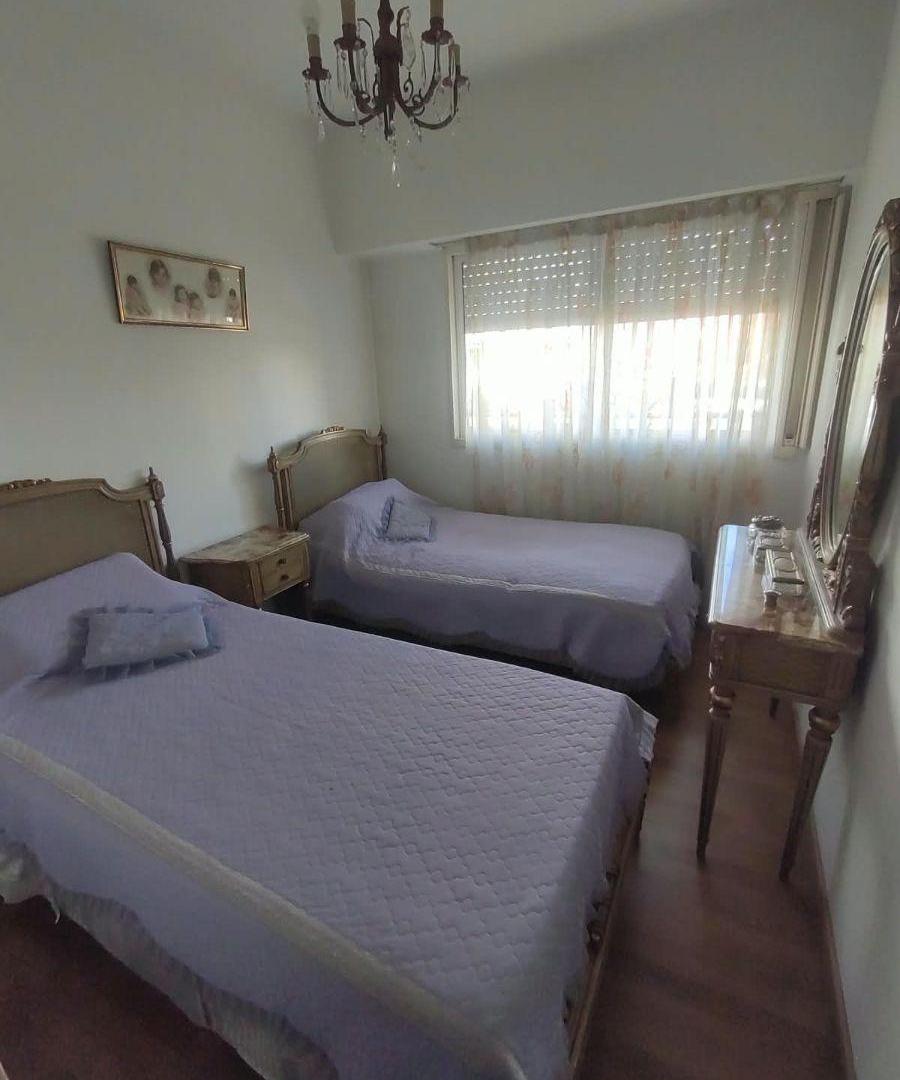 Foto de Venta Dto 4 Ambientes al frente con Balcon, COCHERA Y BAULERA, en, imagen 4