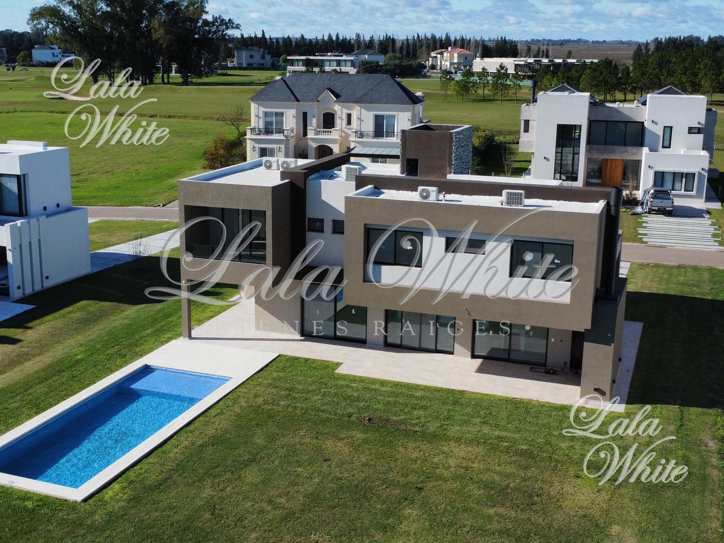 Casa con pileta en venta - La Providencia Country Club, Canning, Ezeiza