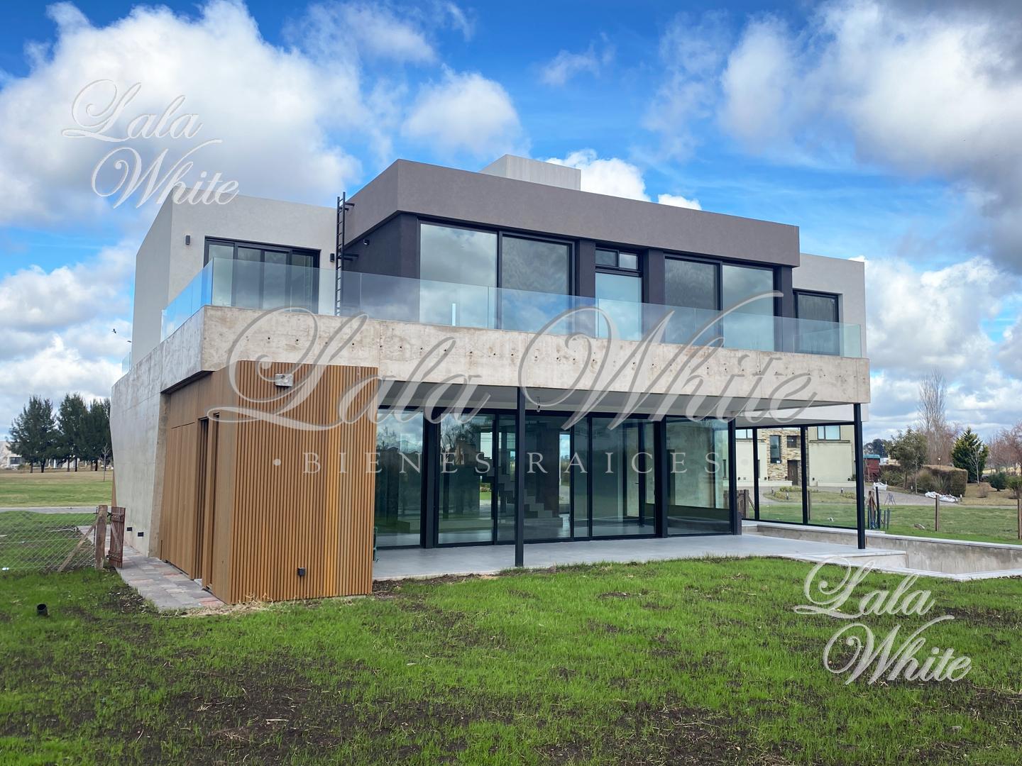 Casa con 4 dormitorios en venta - La Providencia Country Club, Canning, Ezeiza