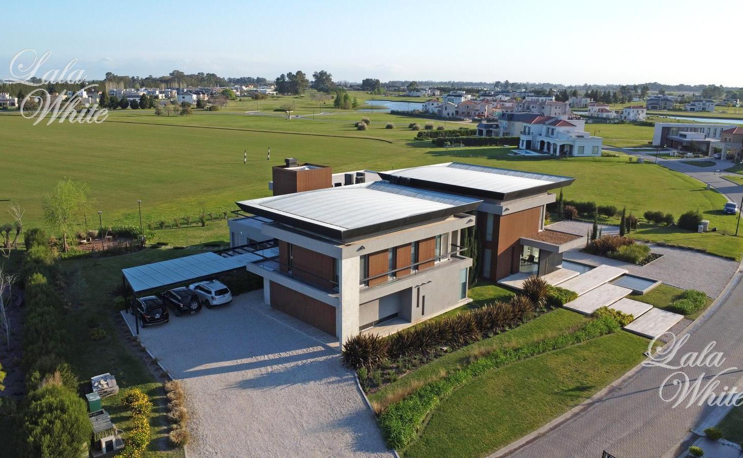 Exclusiva casa con cava subterranea en venta - La Providencia Country Club, Canning, Ezeiza