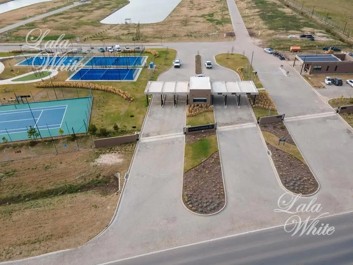 Lote a la laguna en Las Victorias Canning 7