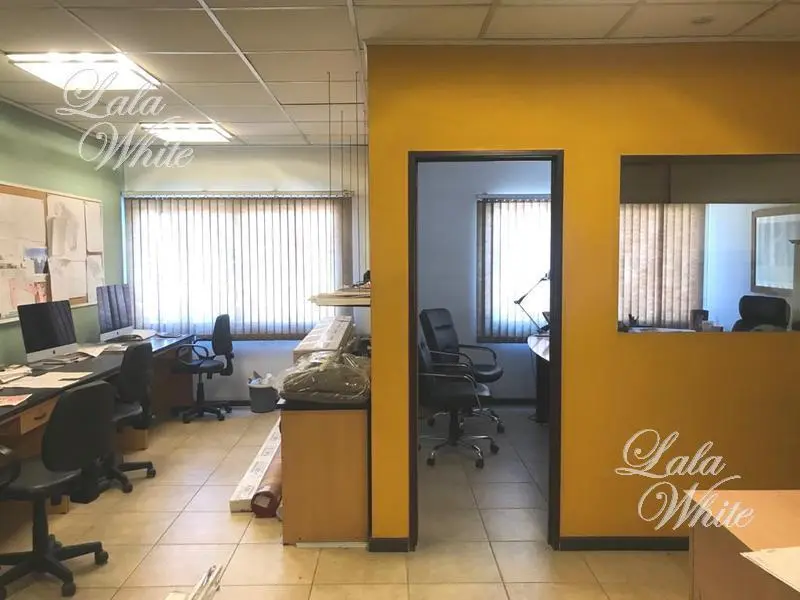 Venta - Oficina Plaza Canning 5