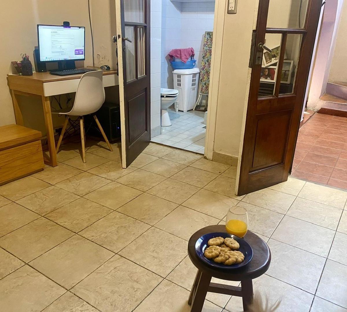 Departamento Tipo Casa PH en Venta en Almagro 5