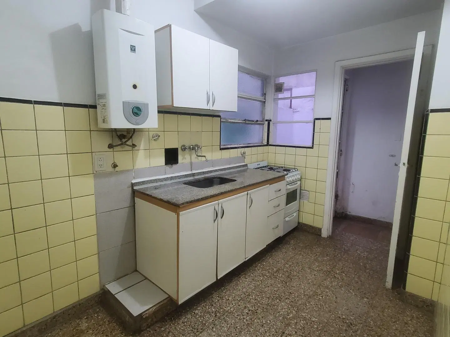 Departamento de 2 ambientes en alquiler en Almagro 1