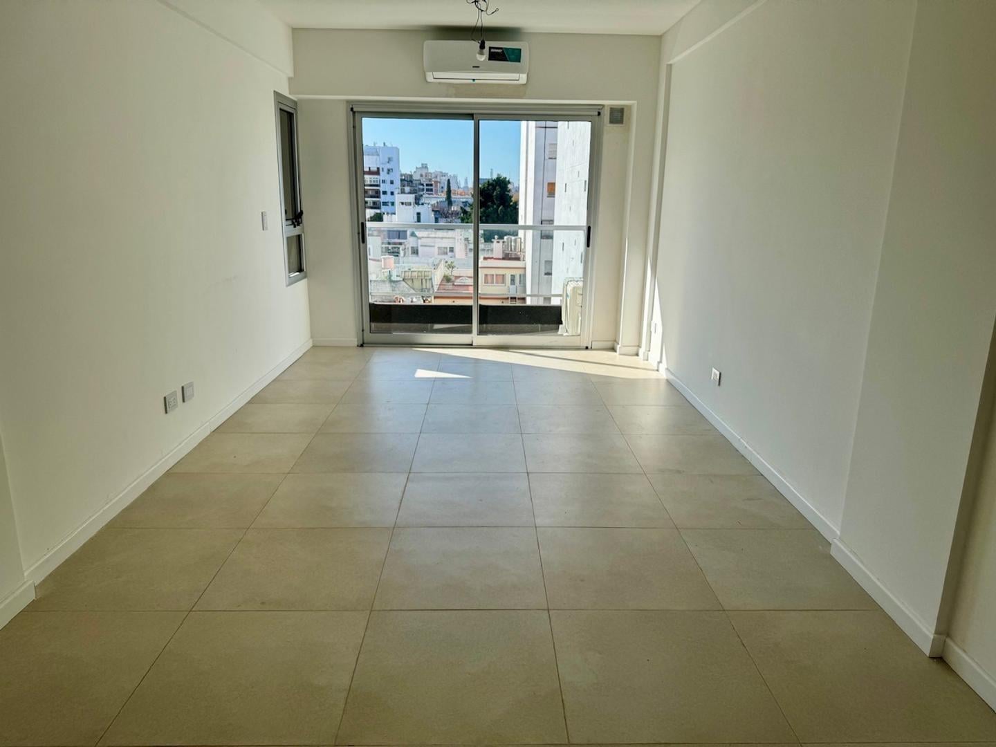 Foto de Departamento en alquiler con cochera en Caballito, imagen 1