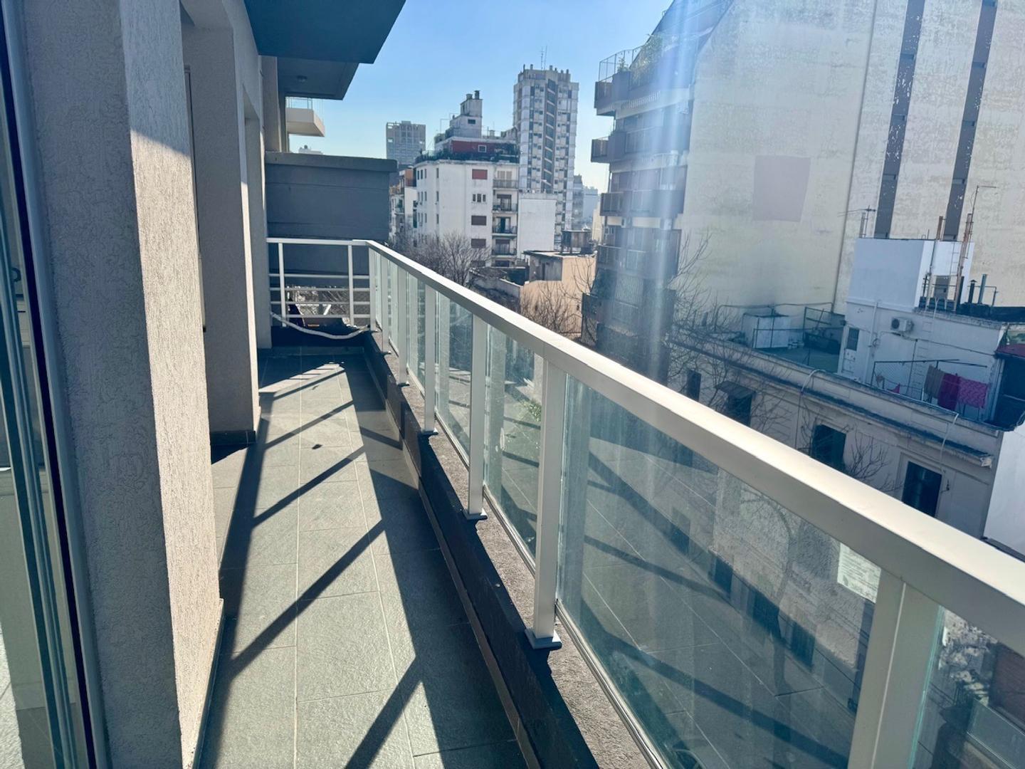 Foto de Departamento en alquiler con cochera en Caballito, imagen 2
