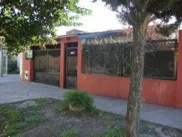Vende: Casa dos Familias 1