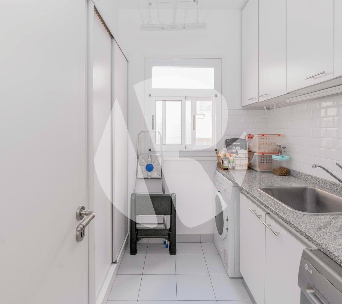Espectacular Piso en Recoleta! 4 Dorm. Refaccionado - Bajas Expensas! 1