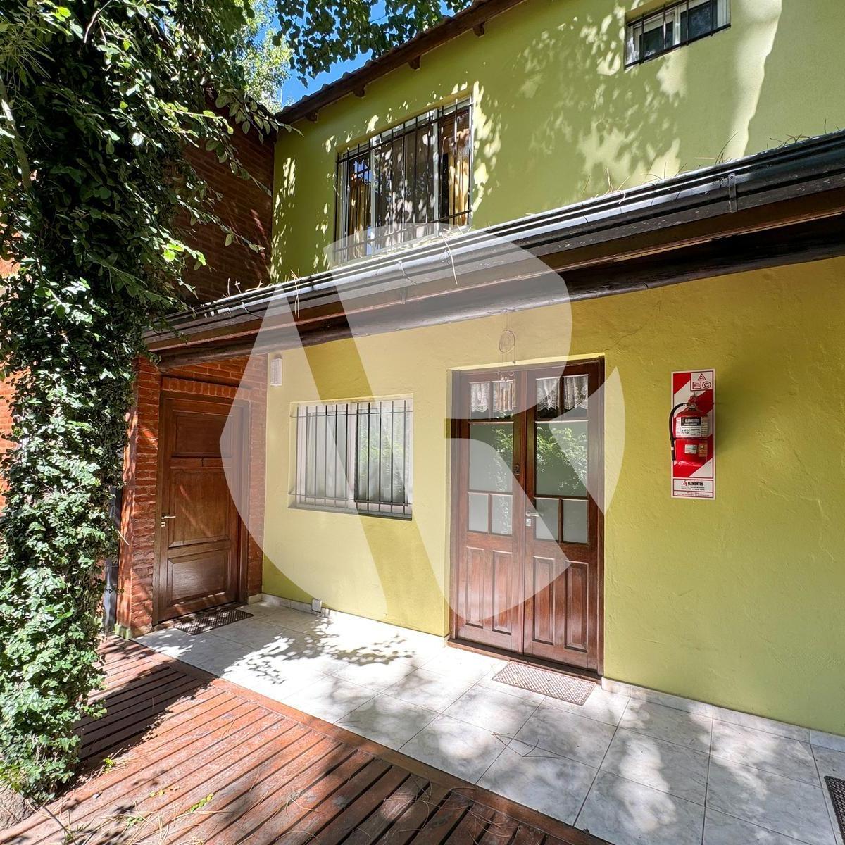 Venta Complejo 4 Cabañas en Mar Azul - Amueblado! 1