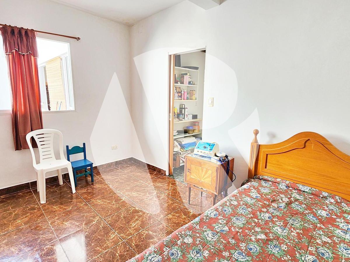 Casa de 5 Ambientes en Flores Norte 3