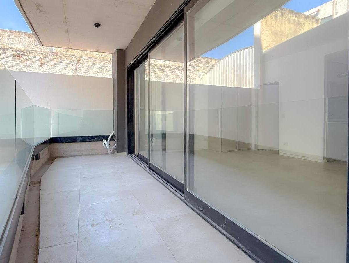 Venta 2 Ambientes a Estrenar. Balcón Aterrazado con Parrilla. Contrafrente. Super Premium! Coleg 3