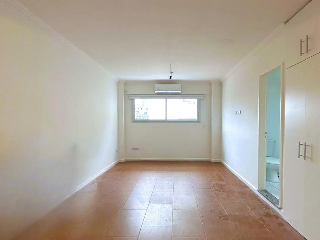 Monoambiente hecho a nuevo con Vista Abierta y Lleno de Luz