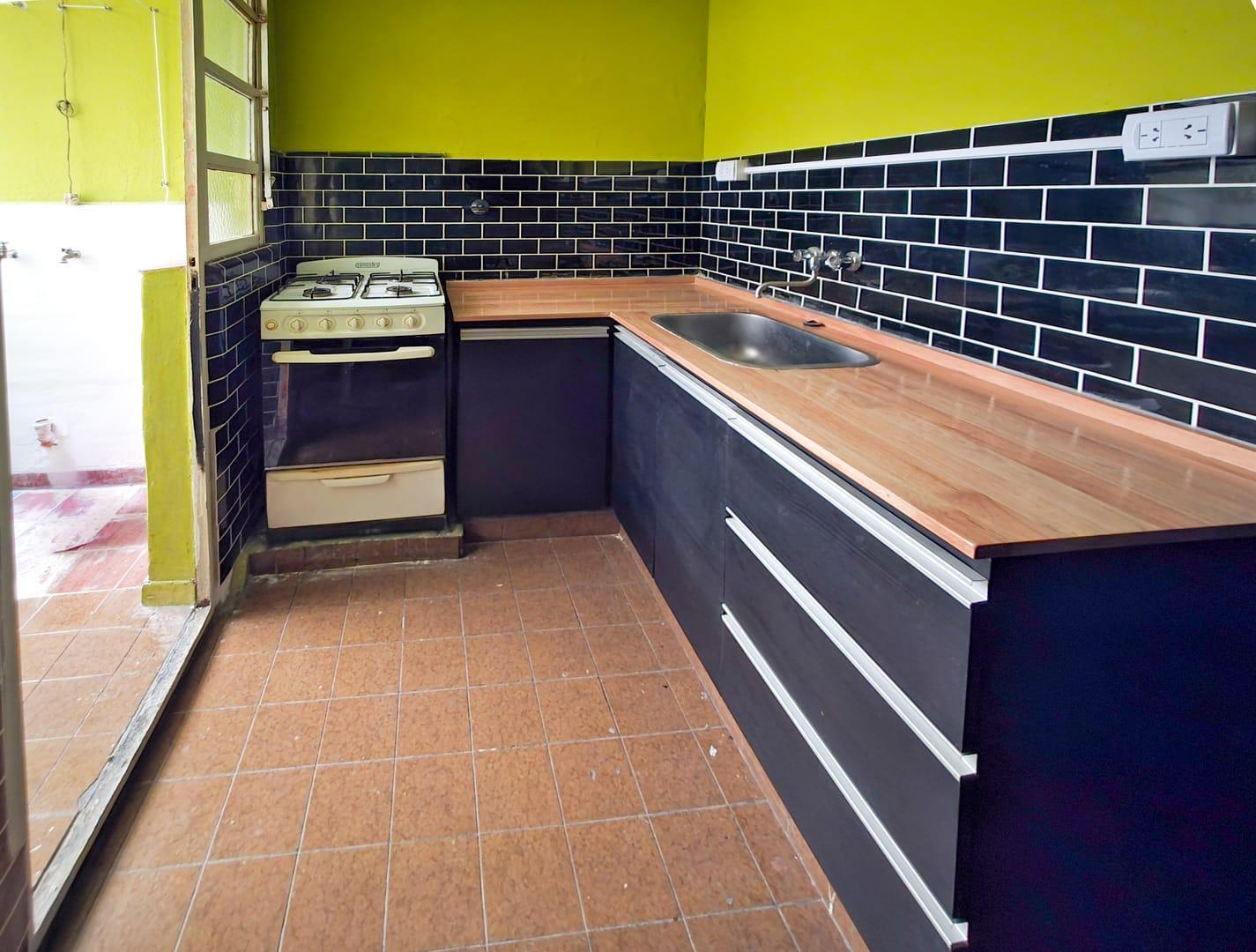 Foto de VENTA DEPARTAMENTO DE 2 DORMITORIOS CON DEPENDENCIA, imagen 5