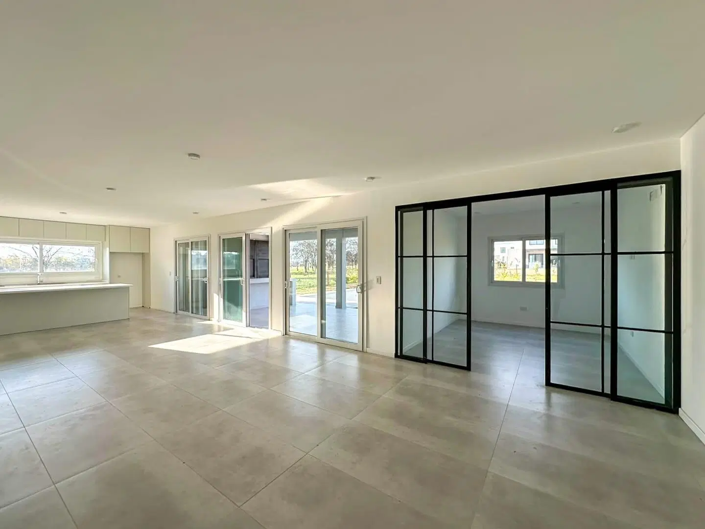 VENTA Fabulosa Casa a estrenar 5 ambientes Piscina Tilbury - Pilará Financiación disponible 3