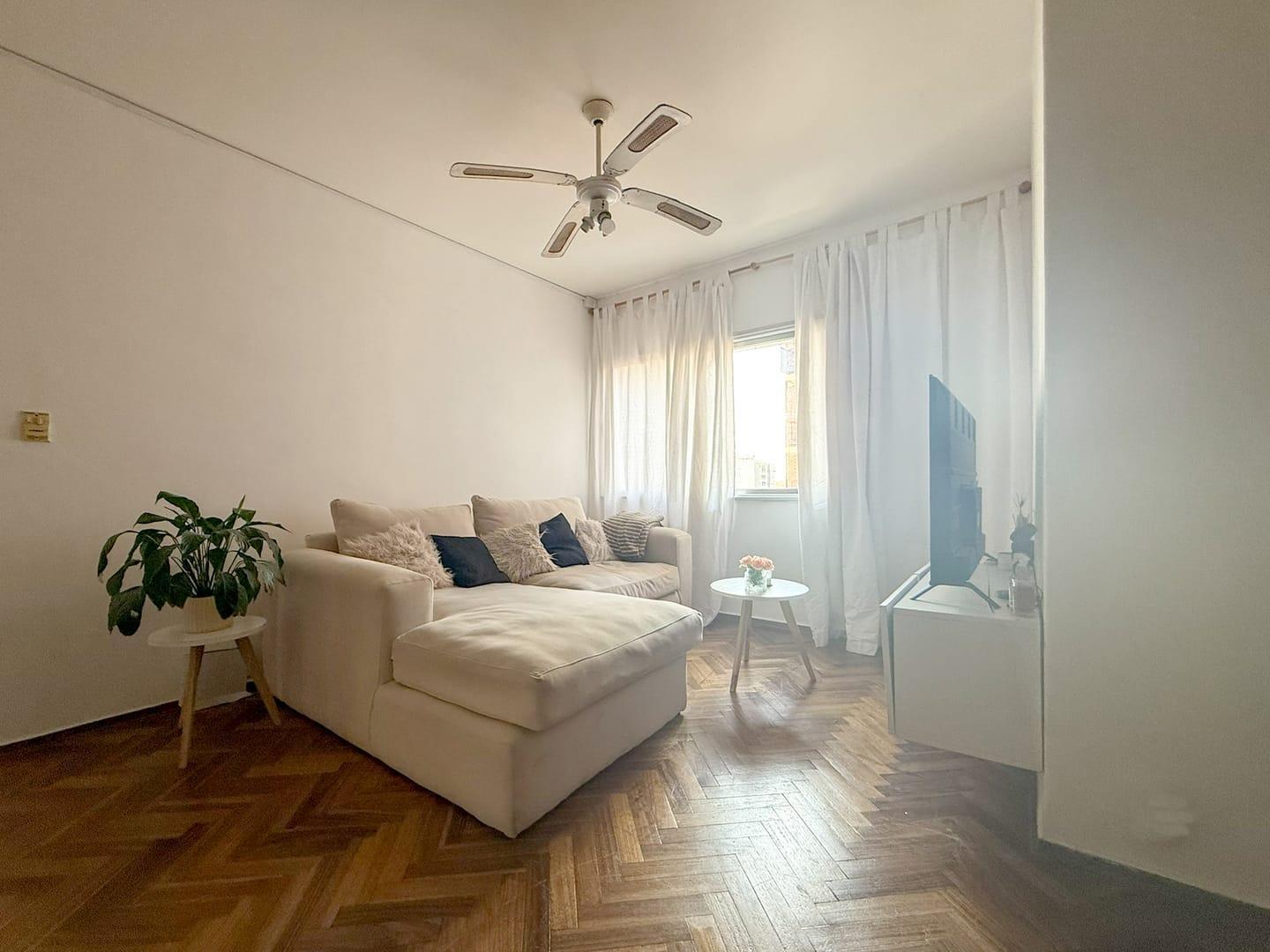 Foto de VENTA Departamento 3 ambientes al frente - Muy Luminoso - Oportunidad, imagen 3