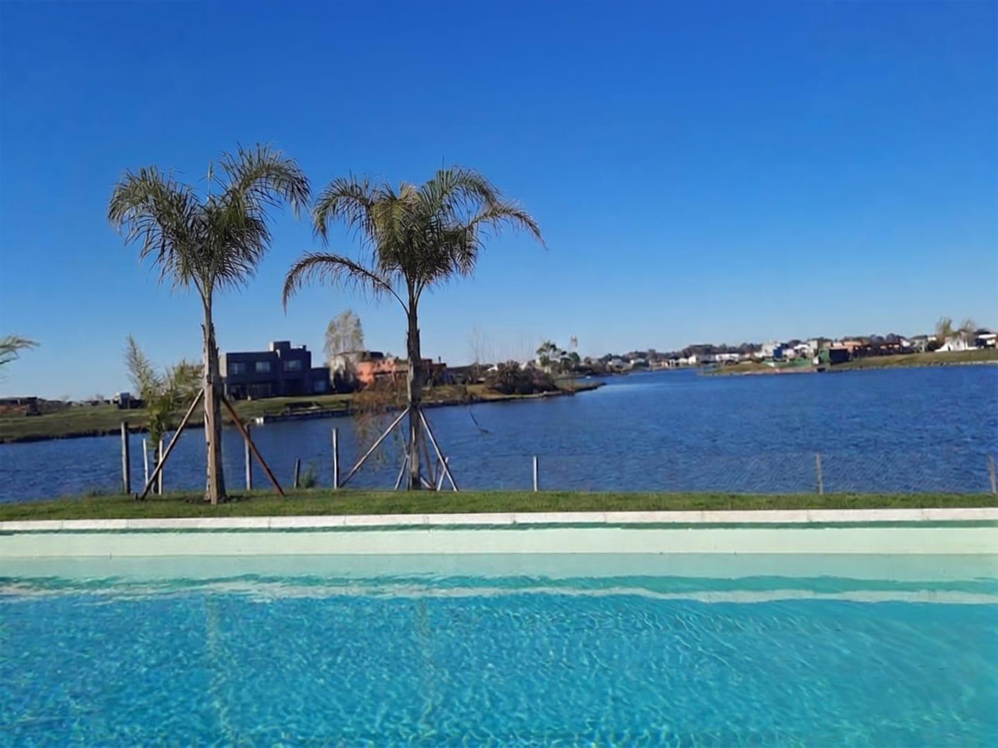Foto de VENTA San Sebastian Casa de diseño a la Laguna Pileta Jacuzzi Riego, imagen 1